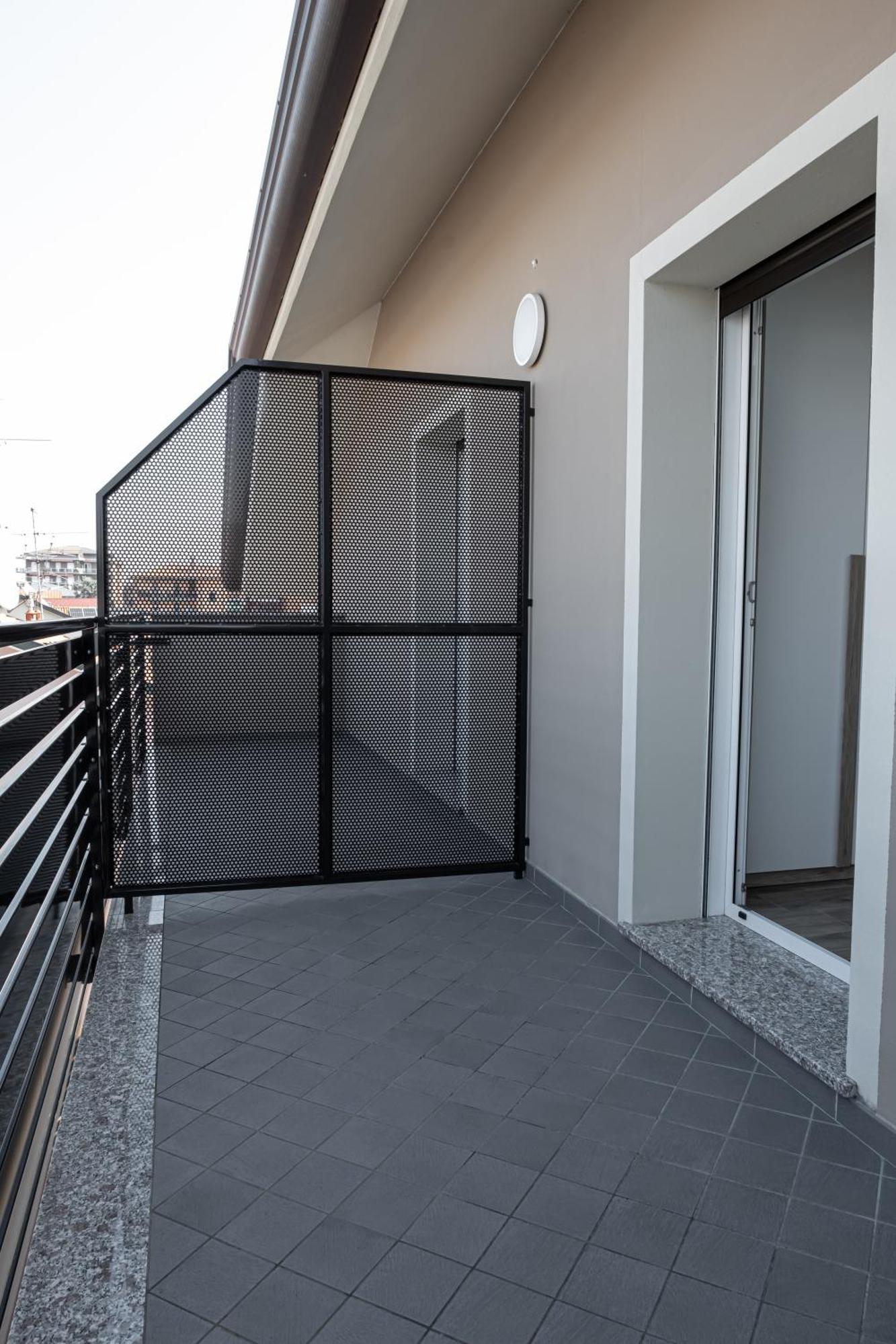 Affittacamere Bar Leo Pregnana Milanese Exterior photo